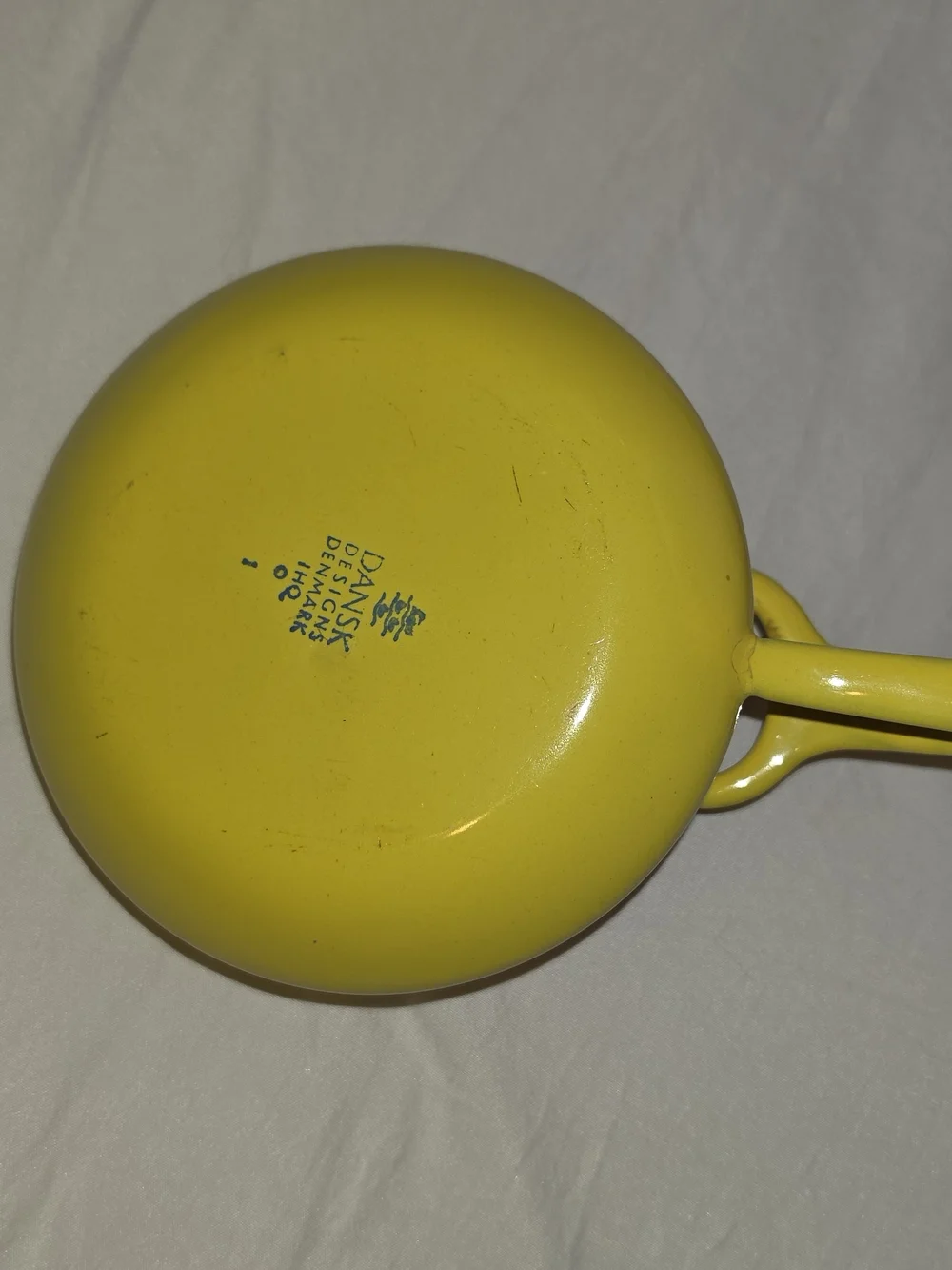 Yellow Enamel Ceramic Saucepan - Classic Kitchen Cookware